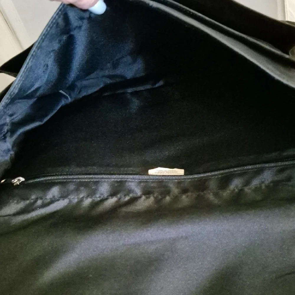 Classic Black Leather Men's Bag